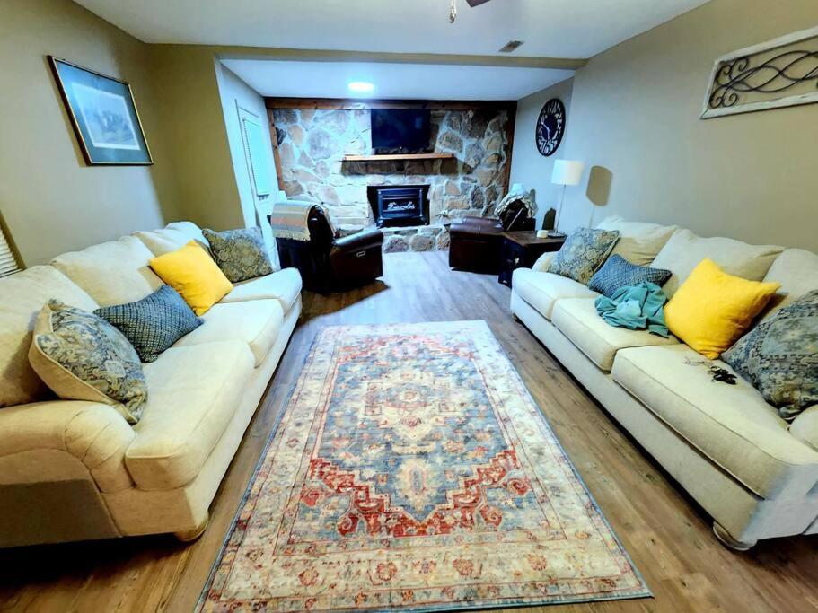 Spacious Family Farmhouse Pikeville Bagian luar foto