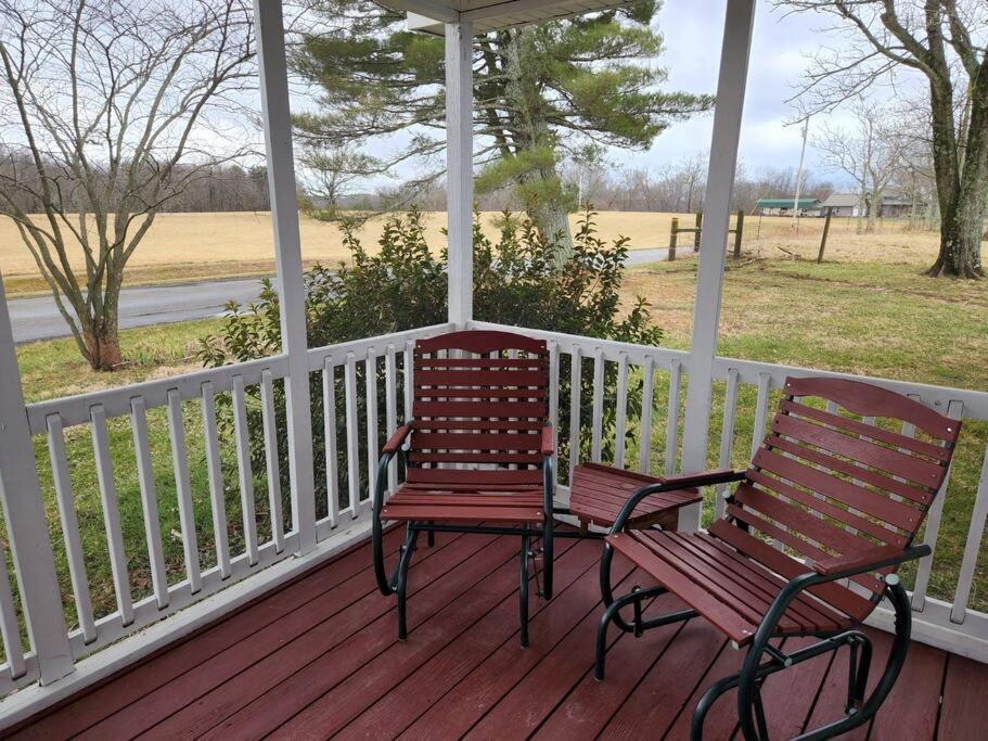 Spacious Family Farmhouse Pikeville Bagian luar foto